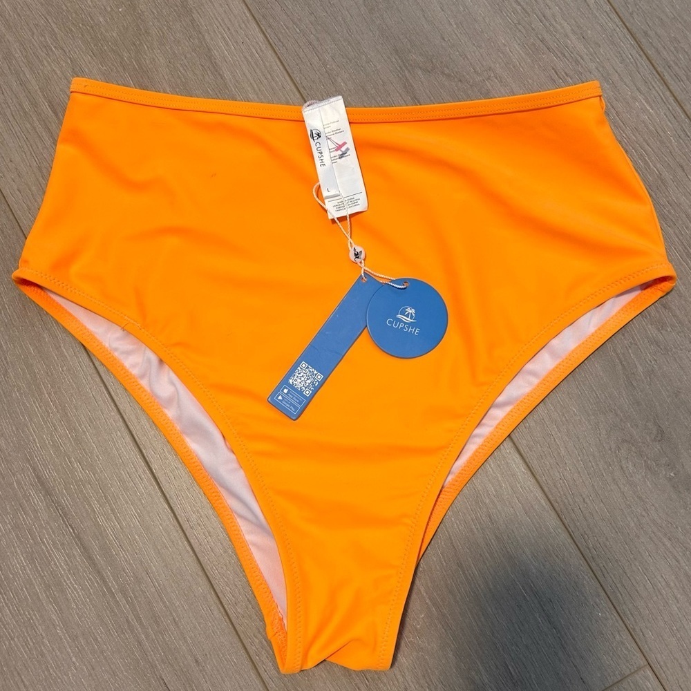 Cupshe High-Waist Bikini Bottoms in Bright Orange size large NWT
